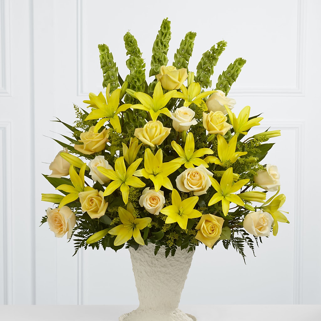 Golden Memories Arrangement – Safeway Norcal, Pleasanton CA