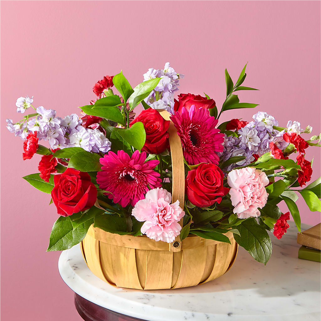 Pink Picnic Basket – Safeway Norcal, Pleasanton CA