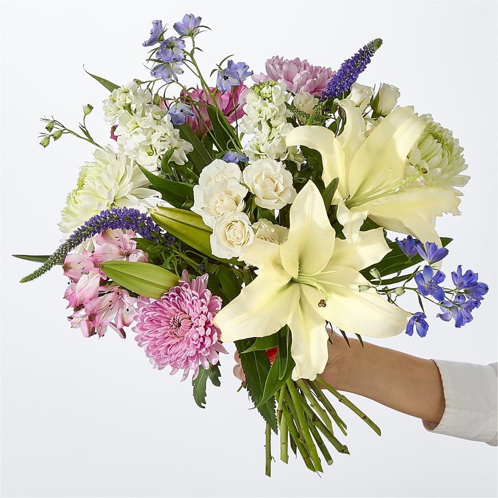 Winter Celebration Bouquet –  Safeway Norcal, Pleasanton CA